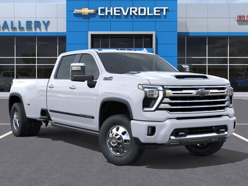New 2026 Chevrolet Silverado 3500 High Country w/ High Country Premium Package AWD/4WD image 8