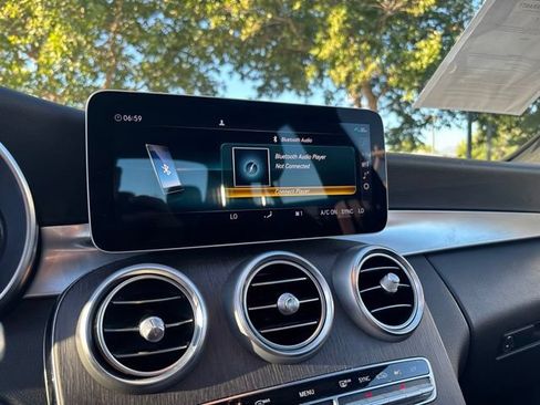 Used 2020 Mercedes-Benz C 300 Sedan image 23