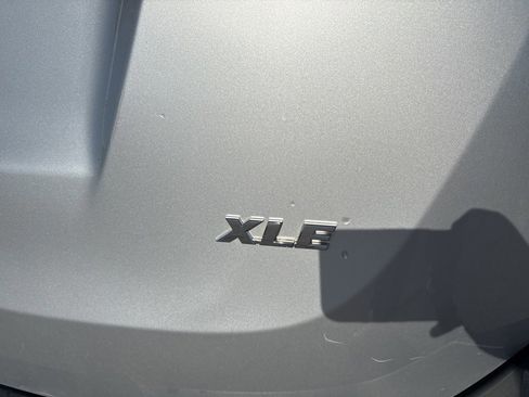 Used 2014 Toyota RAV4 XLE image 28