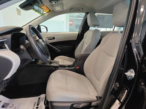 Used 2026 Toyota Corolla Cross L FWD image 9