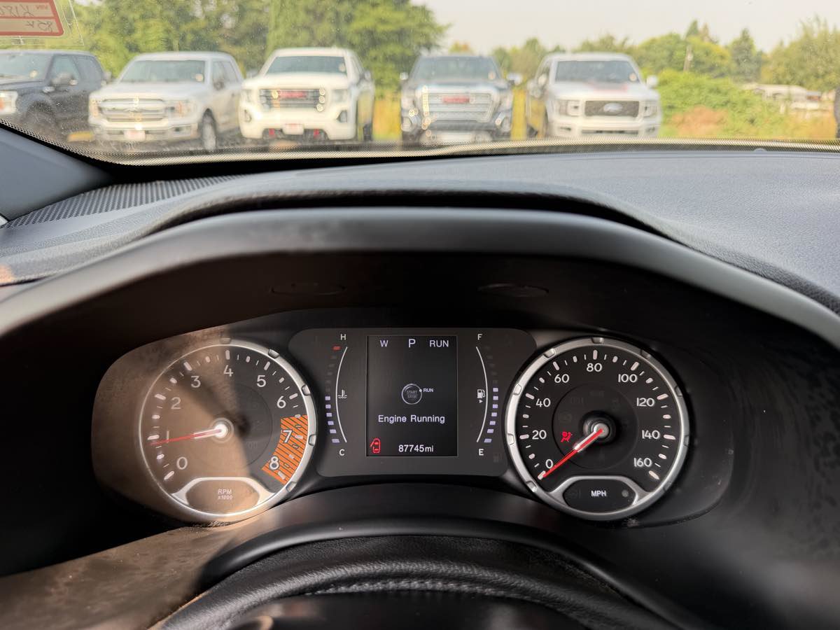 Used 2019 Jeep Renegade Sport w/ Sport Appearance Group AWD/4WD image 15