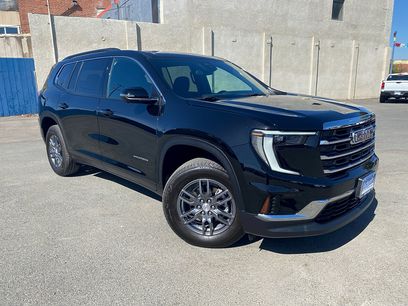 Used 2025 GMC Acadia Elevation