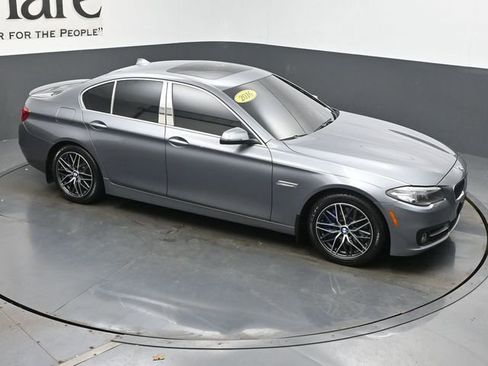 Used 2016 BMW 535i xDrive Sedan image 46