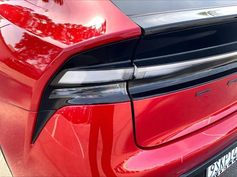 Used 2024 Toyota Prius Prime image 31