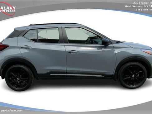 Used 2024 Nissan Kicks SR w/ SR Premium Package FWD image 4