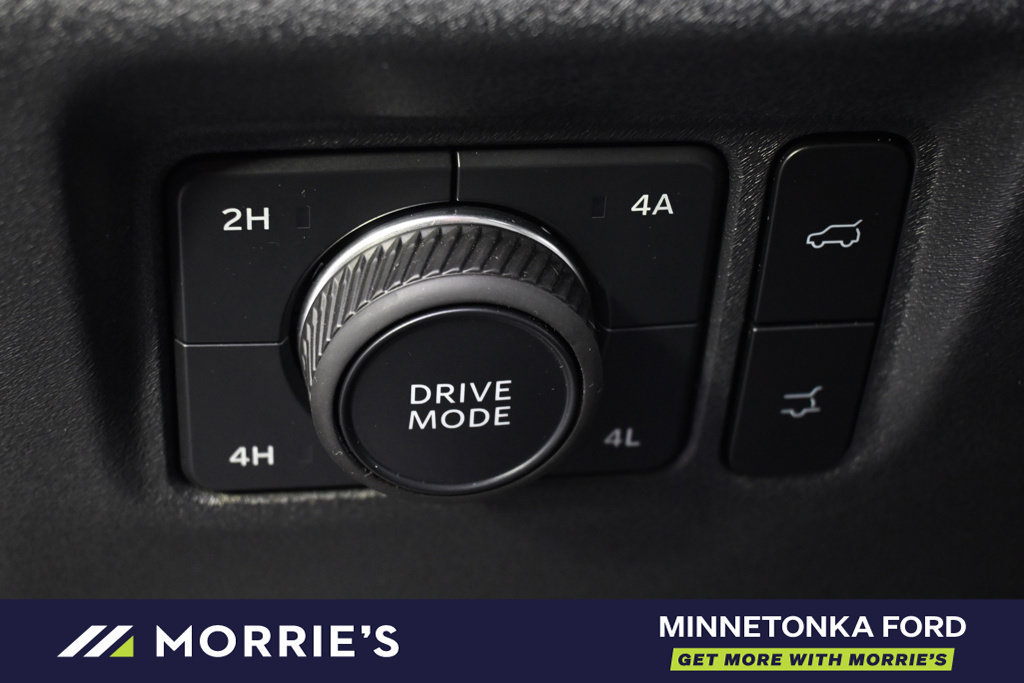 Used 2025 Ford Expedition Max Platinum w/ Platinum Ultimate Package AWD/4WD image 25