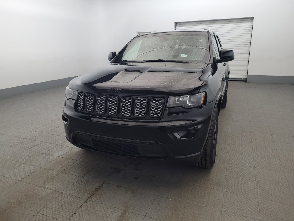 Used 2019 Jeep Grand Cherokee Altitude AWD/4WD image 15