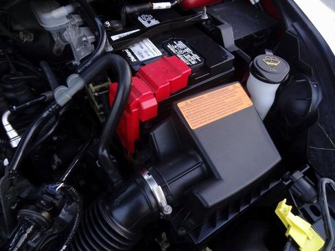 Used 2015 Ford Fiesta Titanium image 46