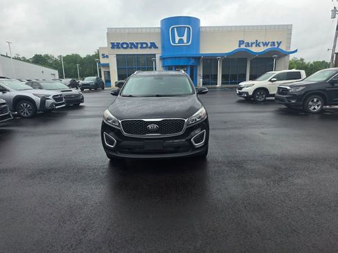 Used 2018 Kia Sorento AWD image 8