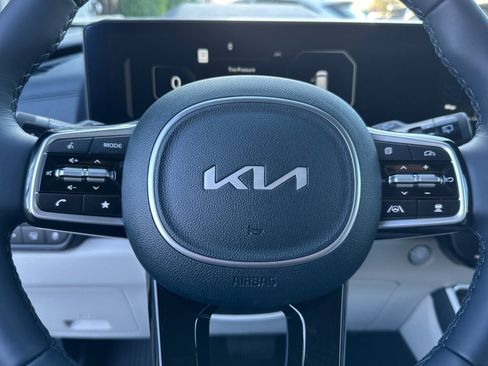 New 2026 Kia Carnival SX Prestige image 24