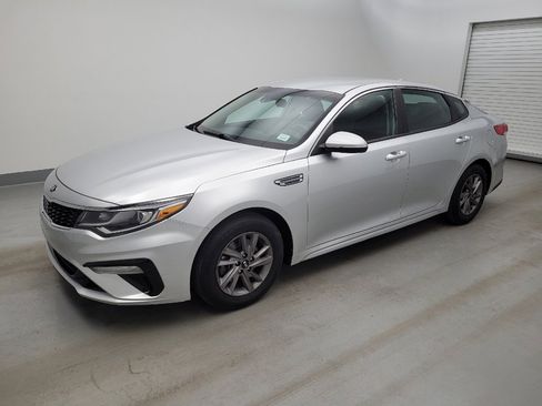 Used 2020 Kia Optima LX FWD image 2