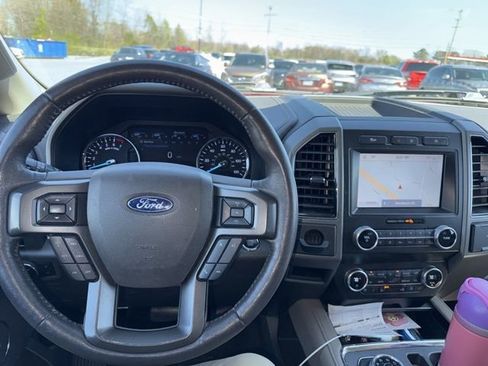 Used 2020 Ford Expedition XLT w/ Equipment Group 202A image 8