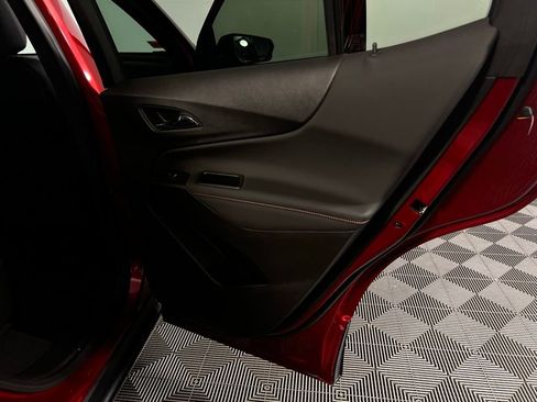 Used 2024 Chevrolet Equinox RS image 33