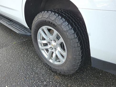 Used 2024 Chevrolet Tahoe LT RWD image 27