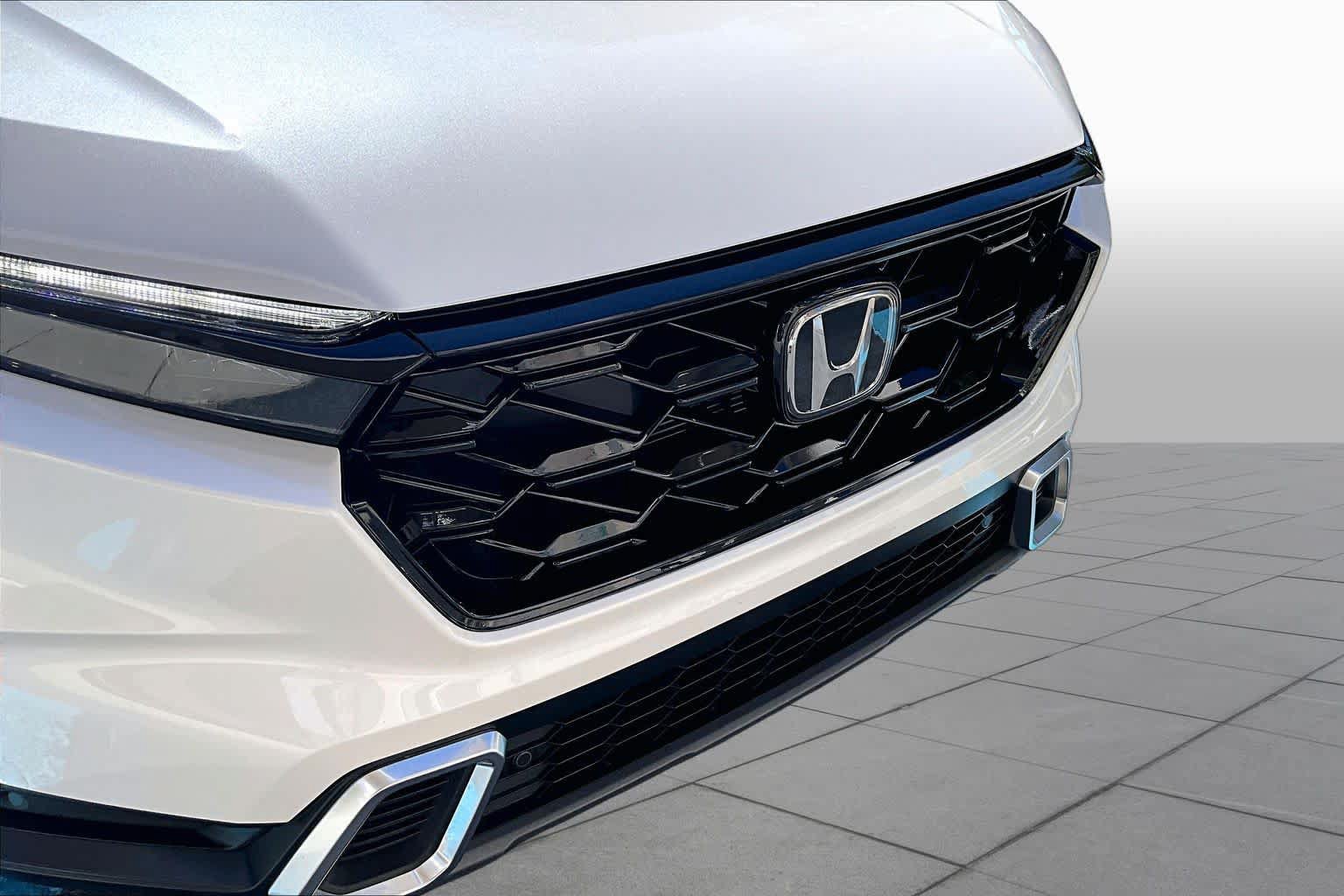 Used 2025 Honda CR-V Sport Touring image 30