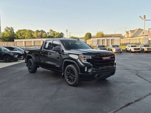 Used 2020 GMC Sierra 1500 Elevation w/ Elevation Value Package AWD/4WD image 3