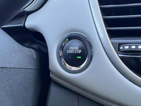 Used 2020 Chevrolet Trax LT w/ LT Convenience Package image 26