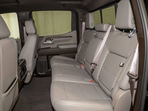 Used 2022 GMC Sierra 1500 SLT w/ SLT Premium Plus Package image 8