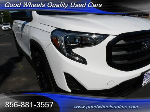 Used 2019 GMC Terrain SLE w/ Driver Convenience Package FWD image 10