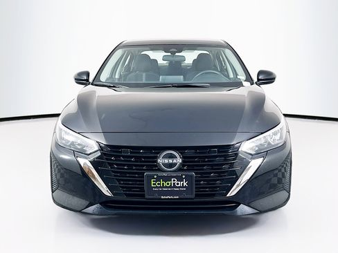 Used 2025 Nissan Sentra SV image 2