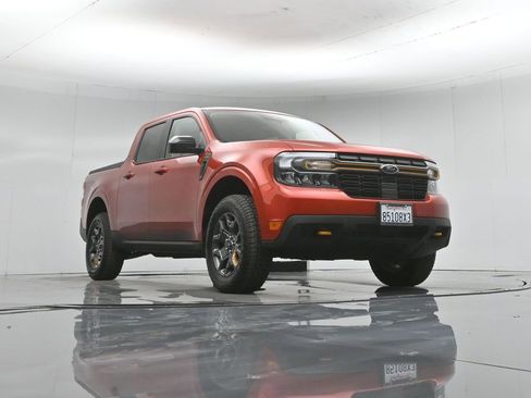 Certified 2024 Ford Maverick Tremor w/ Tremor Off-Road Package AWD/4WD image 51