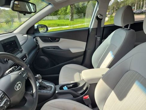 Used 2022 Hyundai Kona SEL FWD image 13