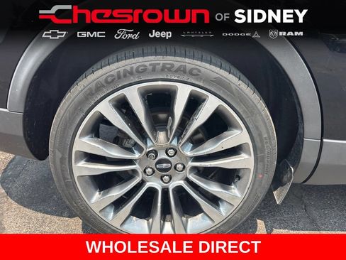 Used 2017 Lincoln MKX Reserve w/ Lincoln MKX Climate Package AWD/4WD image 11