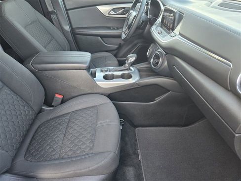 Used 2022 Chevrolet Blazer LT image 13