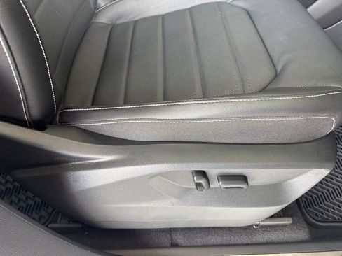 Used 2024 Volkswagen Atlas SEL image 24