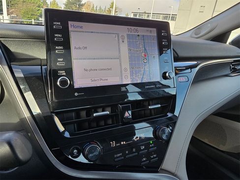 Certified 2021 Toyota Camry XLE w/ Navigation Upgrade Package image 31