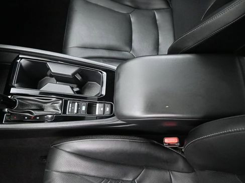 Used 2023 Honda Accord EX-L image 32