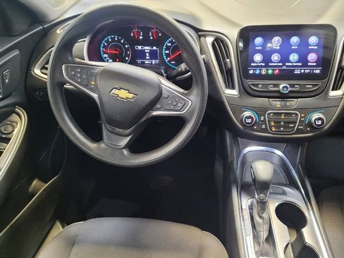 Used 2023 Chevrolet Malibu LT FWD image 22