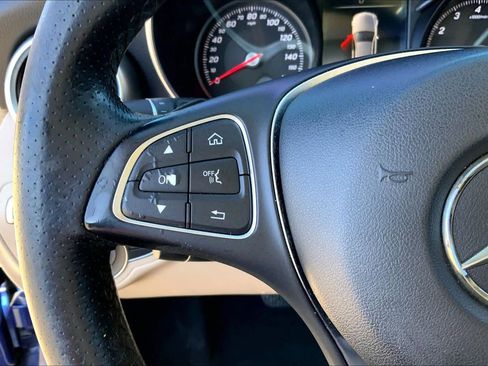 Used 2018 Mercedes-Benz C 300 Sedan w/ Premium Package image 21