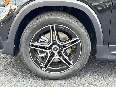 New 2025 Mercedes-Benz GLB 250 4MATIC image 10