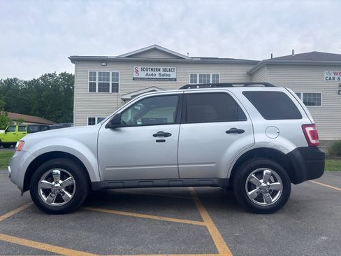 Used 2012 Ford Escape XLT FWD image 1