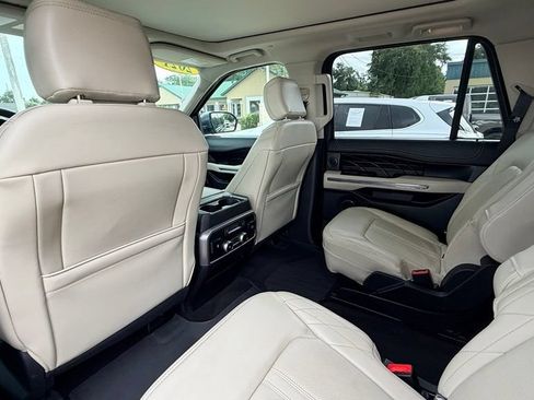 Used 2021 Ford Expedition Max Platinum RWD image 13