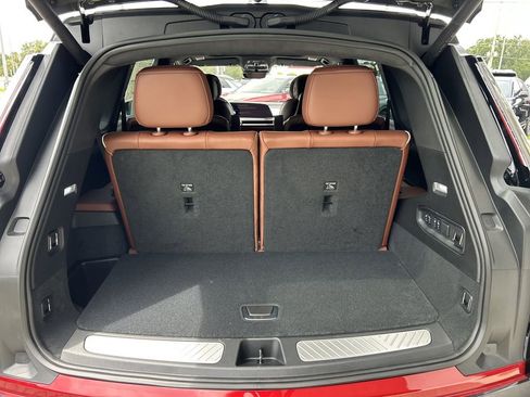 New 2026 Cadillac Vistiq Platinum image 10