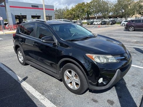 Used 2014 Toyota RAV4 XLE image 2