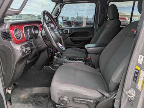 Used 2021 Jeep Gladiator Rubicon AWD/4WD image 9