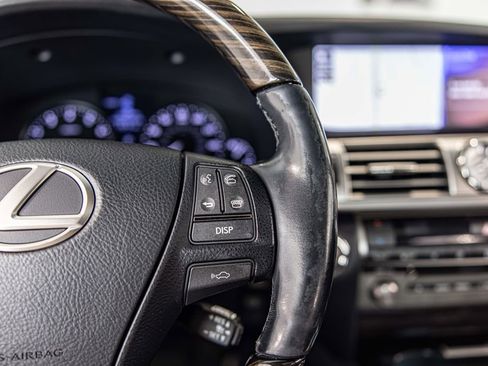 Used 2017 Lexus LS 460 AWD w/ Comfort Package image 26
