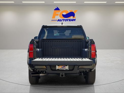 Used 2026 Toyota Tacoma SR5 AWD/4WD image 12