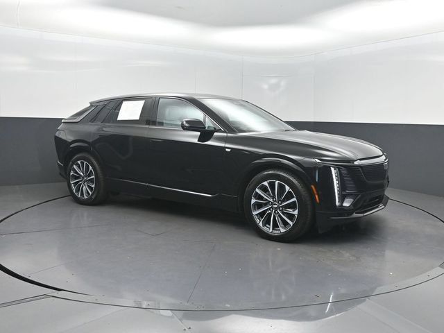 Used 2024 Cadillac Lyriq Sport AWD/4WD image 32