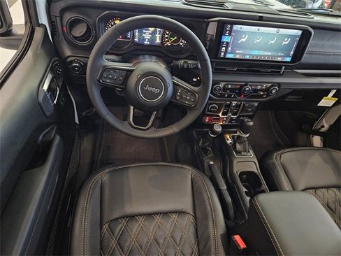 New 2025 Jeep Wrangler Unlimited Rubicon image 9