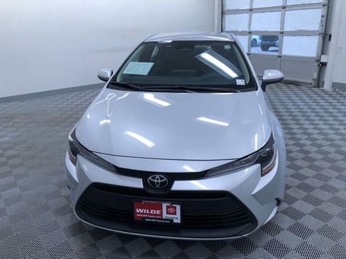 Used 2025 Toyota Corolla LE image 15