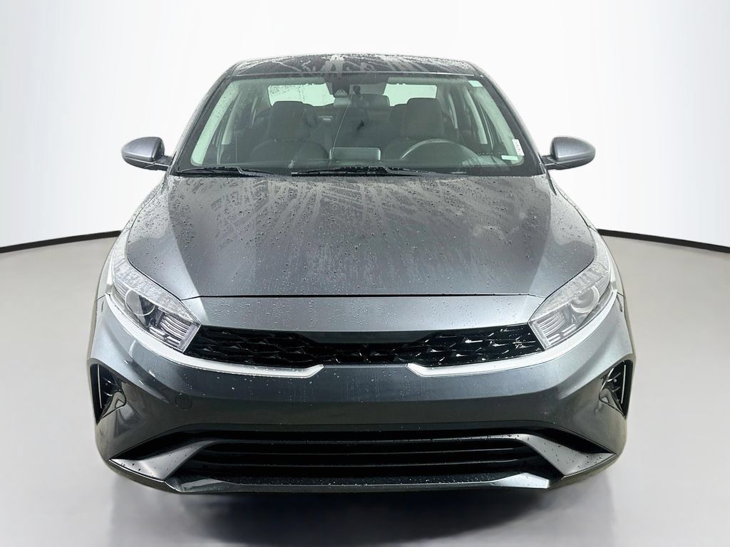 Used 2023 Kia Forte LX FWD image 2