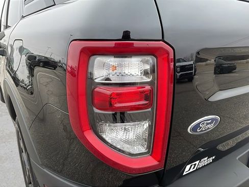 Used 2022 Ford Bronco Sport Outer Banks w/ Tech Package image 11