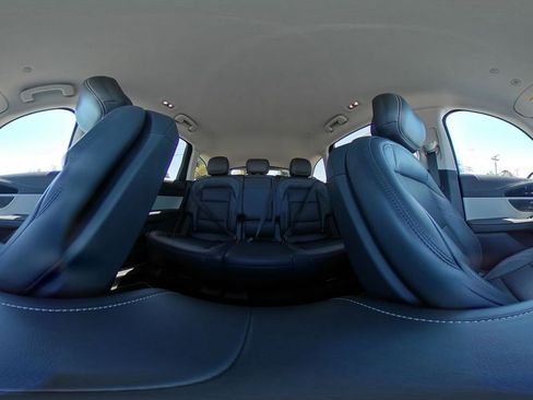 Used 2024 Lincoln Nautilus Premier image 67