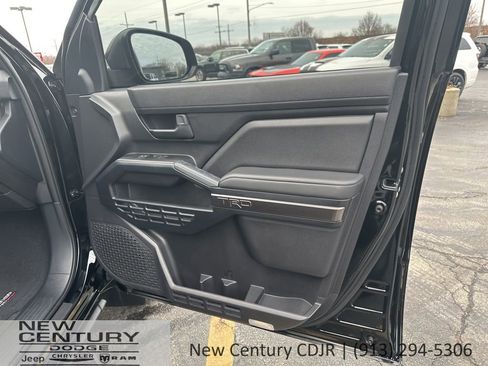 Used 2025 Toyota 4Runner TRD Sport image 27