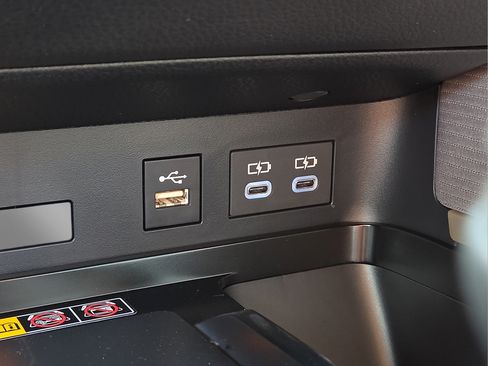 New 2026 Toyota Camry SE w/ Convenience Package FWD image 21