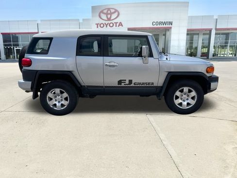 Used 2008 Toyota FJ Cruiser 4WD image 6